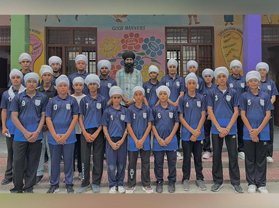 ਅਕਾਲ ਅਕੈਡਮੀ ਥੇਹ ਕਲੰਦਰ ਦੇ ਵਿਦਿਆਰਥੀਆਂ ਵੱਲੋਂ ਗਤਕਾ ਮੁਕਾਬਲਿਆਂ ਵਿੱਚ ਸ਼ਾਨਦਾਰ ਪ੍ਰਦਰਸ਼ਨ