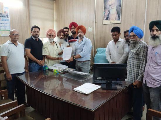 ਪੰਜਾਬ ਭਰ ਦੇ ਬਿਜਲੀ ਕਾਮਿਆਂ ਵੱਲੋਂ ਦਿੱਤੇ ਗਏ ਮੰਗ ਪੱਤਰ