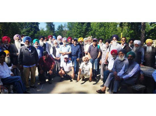 Canada: ਇੰਡੋ-ਕਨੇਡੀਅਨ ਸੀਨੀਅਰਜ਼ ਸੈਂਟਰ ਸਰੀ-ਡੈਲਟਾ ਦੇ ਮੈਂਬਰਾਂ ਦਾ ਪਿਕਨਿਕ ਟੂਰ