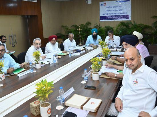 ਚੰਡੀਗੜ੍ਹ ਅੰਤਰਰਾਸ਼ਟਰੀ ਹਵਾਈ ਅੱਡਾ ਸਲਾਹਕਾਰ ਕਮੇਟੀ ਦੀ ਮੀਟਿੰਗ ਸੰਸਦ ਮੈਂਬਰ ਮਨੀਸ਼ ਤਿਵਾੜੀ ਦੀ ਪ੍ਰਧਾਨਗੀ ਹੇਠ ਹੋਈ 