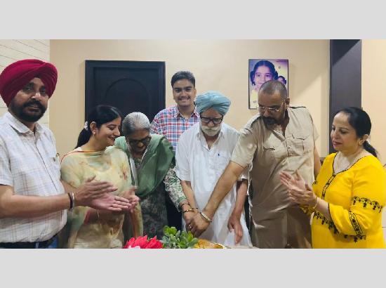 ਪਾਪਾ ਨੂੰ ਜਨਮ ਦਿਨ ਤੇ ਯਾਦ ਕਰਦਿਆਂ 