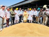 ਹਲਕਾ ਵਿਧਾਇਕ ਨਰਿੰਦਰ ਕੌਰ ਭਰਾਜ ਵੱਲੋਂ ਸੰਗਰੂਰ ਅਨਾਜ ਮੰਡੀ ਵਿਖੇ ਕਣਕ ਦੀ ਸਰਕਾਰੀ ਖਰੀਦ ਦੀ ਸ਼ੁਰੂਆਤ
